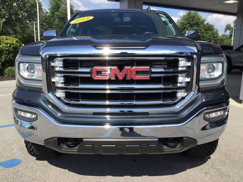 Used 2018 GMC Sierra 1500 SLT w/ SLT Premium Package AWD/4WD image 13