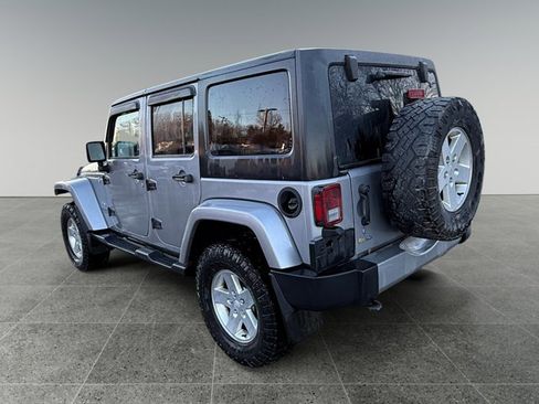 Used 2016 Jeep Wrangler Unlimited Sahara w/ Dual Top Group image 3