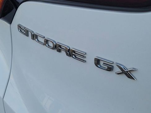 Certified 2024 Buick Encore GX Preferred FWD image 7
