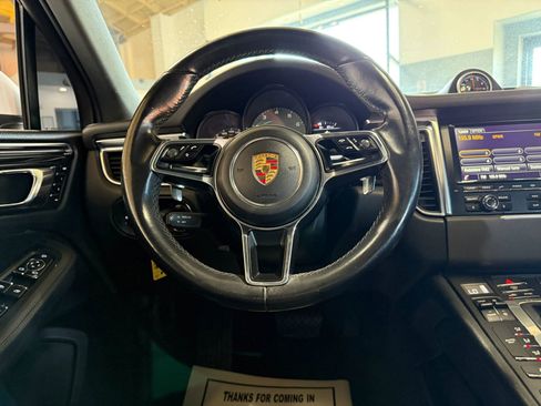 Used 2015 Porsche Macan S image 16