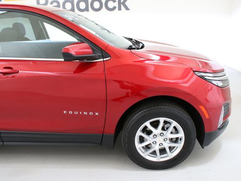 Used 2024 Chevrolet Equinox LT w/ LPO, Floor Liner Package AWD/4WD image 10