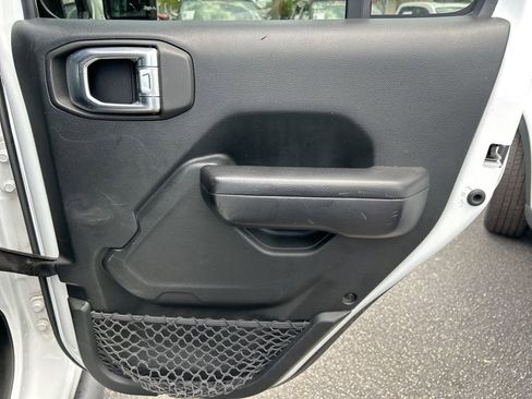 Used 2020 Jeep Gladiator Rubicon image 39