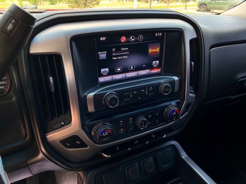 Used 2016 GMC Sierra 1500 SLE w/ SLE Preferred Package AWD/4WD image 15