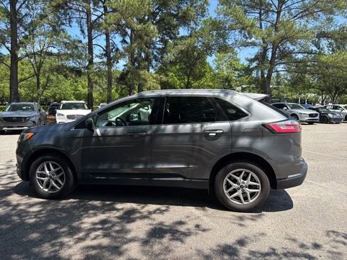 Used 2022 Ford Edge SEL AWD/4WD image 3