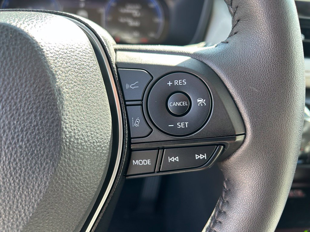 Used 2025 Toyota RAV4 Limited w/ Advanced Technology Package AWD/4WD image 13