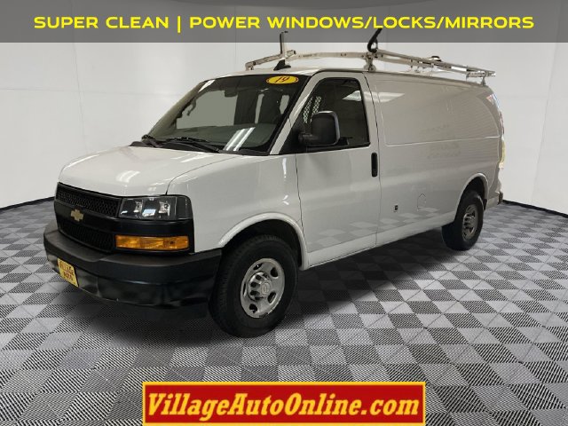 Used 2019 Chevrolet Express 2500 RWD image 1