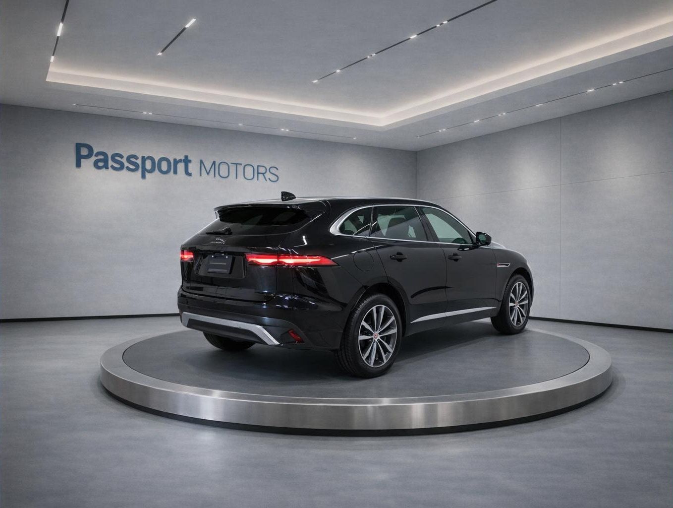 Used 2023 Jaguar F-PACE S AWD/4WD image 4