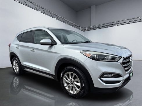 Used 2017 Hyundai Tucson SE image 8