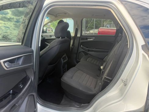 Used 2018 Ford Edge SEL AWD/4WD image 31