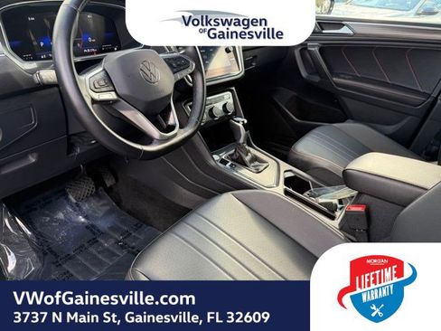 Used 2024 Volkswagen Tiguan Wolfsburg Edition image 21