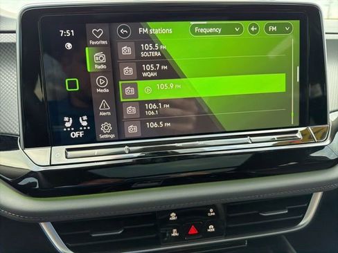 Used 2024 Volkswagen Atlas Peak Edition SE image 15