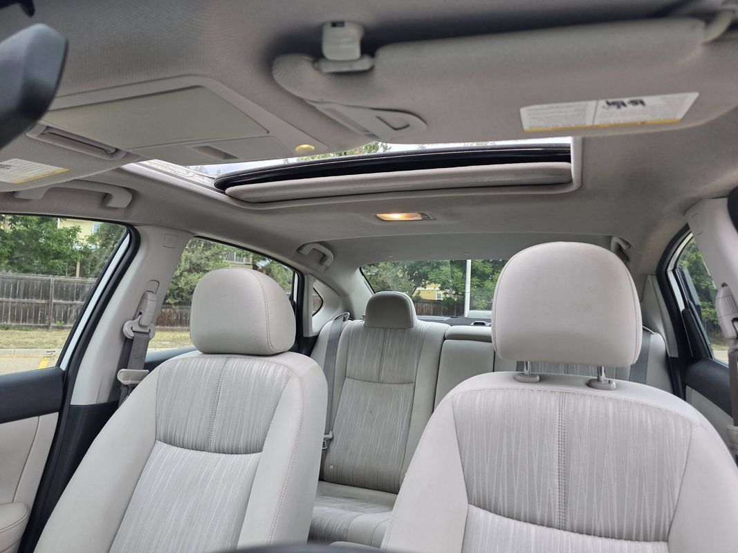 Used 2016 Nissan Sentra SV w/ Style Package FWD image 34