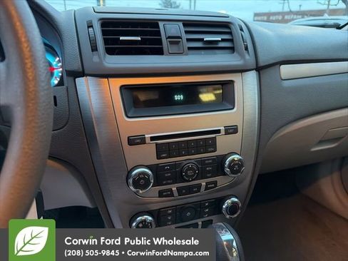 Used 2011 Ford Fusion S image 18