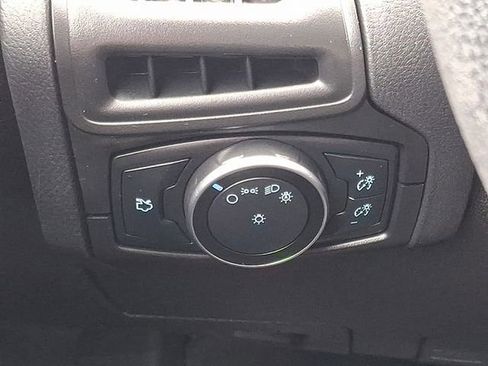 Used 2016 Ford Focus SE image 23
