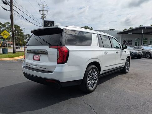 Used 2023 GMC Yukon XL Denali Ultimate AWD/4WD image 5