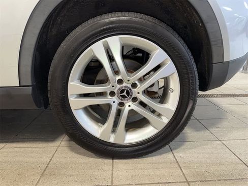 Used 2019 Mercedes-Benz GLA 250 4MATIC image 10