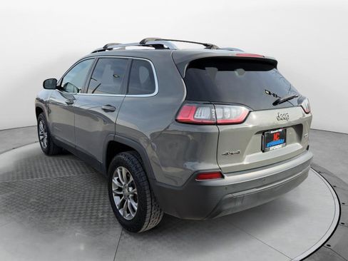 Used 2020 Jeep Cherokee Latitude Plus image 3