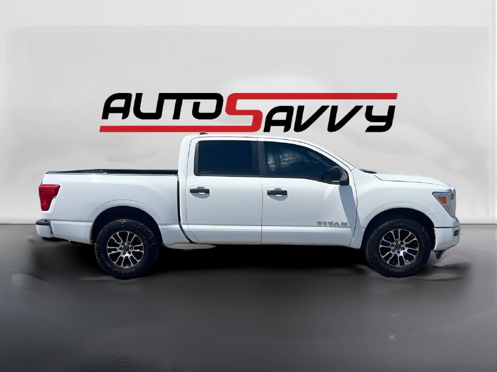 Used 2024 Nissan Titan SV AWD/4WD image 8