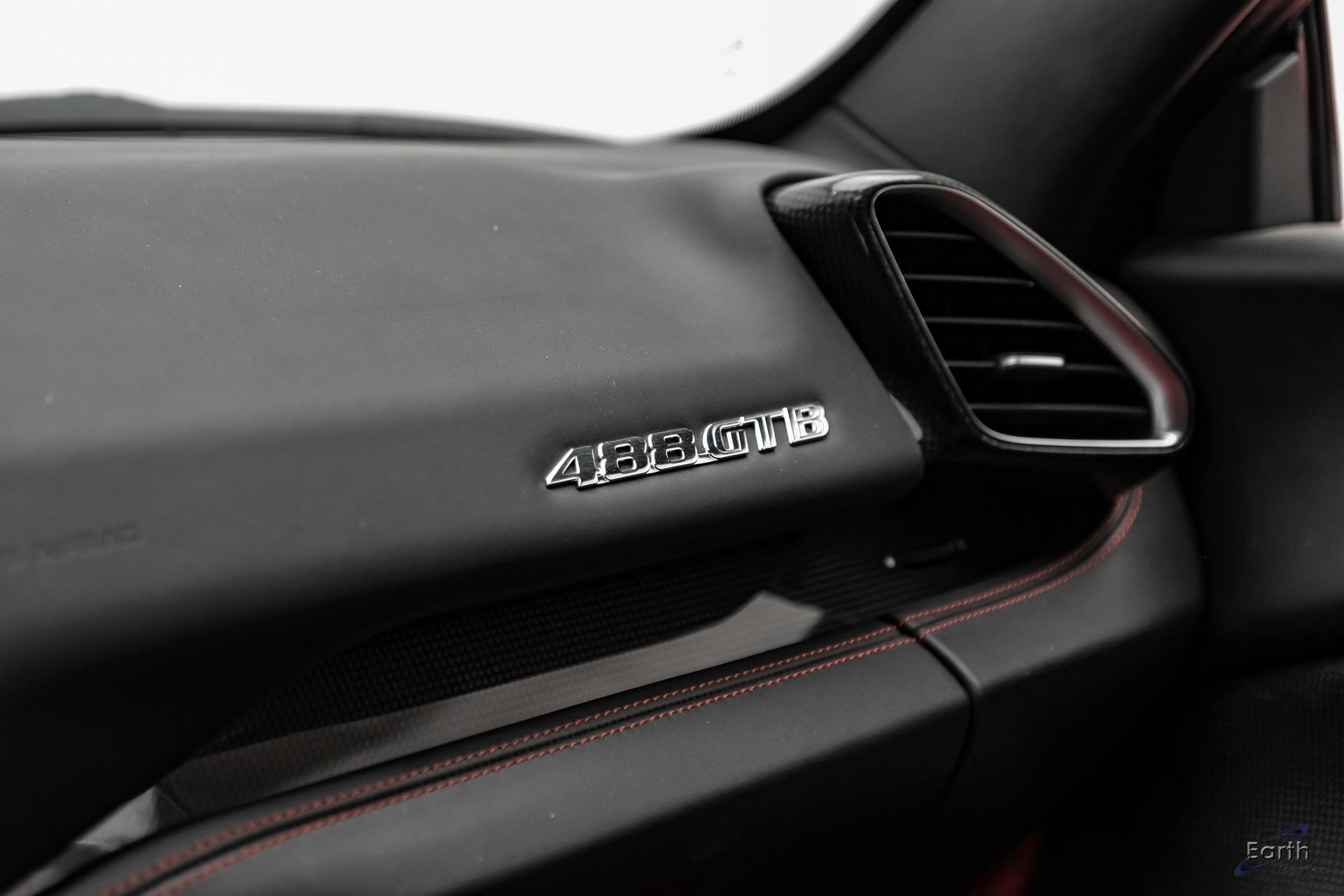 Used 2017 Ferrari 488 GTB RWD image 86
