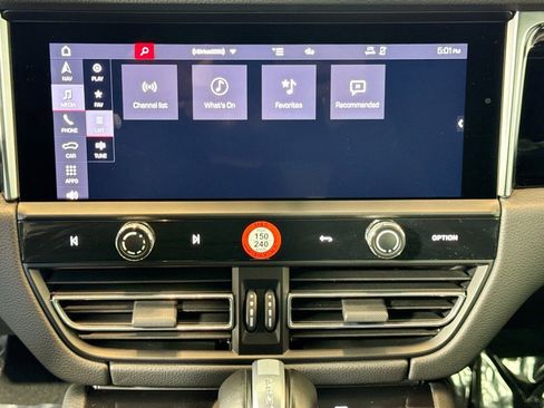 Used 2024 Porsche Macan Turbo image 14