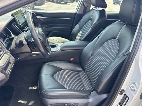 Used 2024 Toyota Camry SE FWD image 9