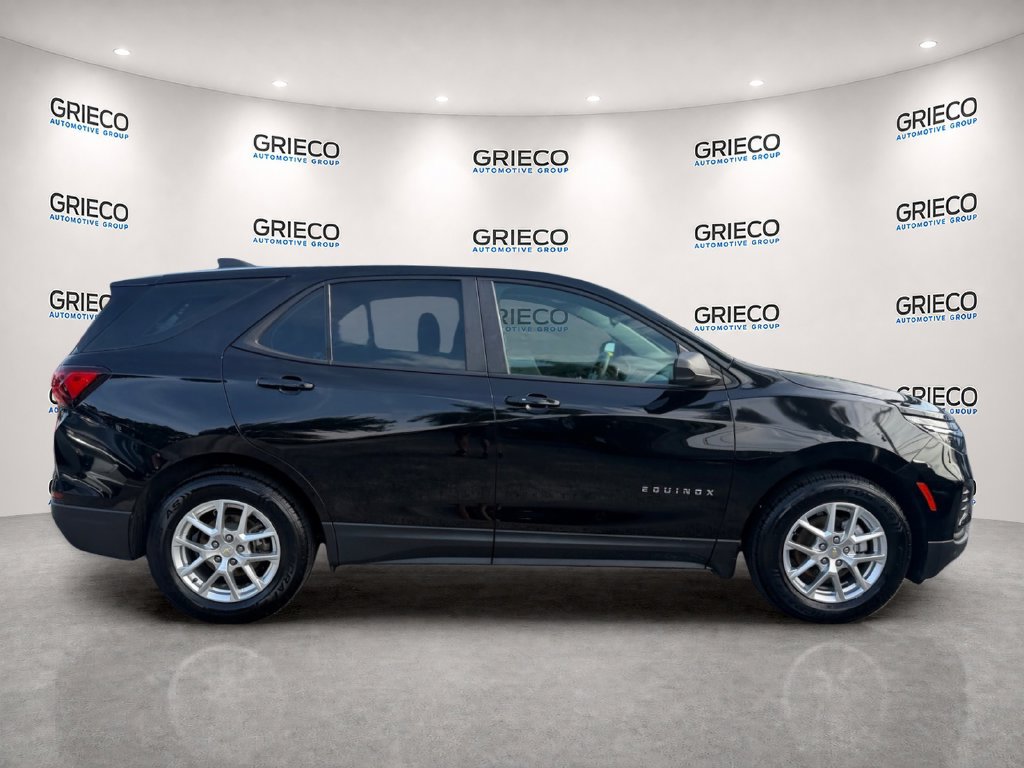 Used 2022 Chevrolet Equinox LS FWD image 8