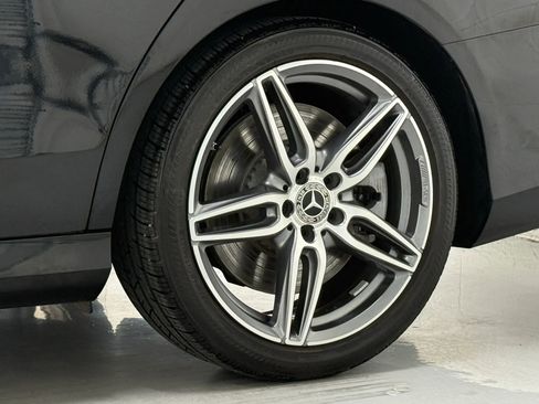 Used 2020 Mercedes-Benz E 450 4MATIC Wagon image 46