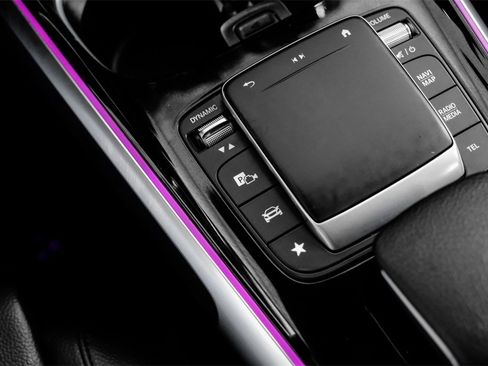 Used 2023 Mercedes-Benz EQB 250+ image 25