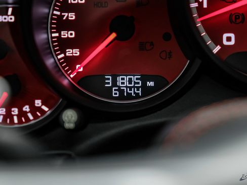 Used 2016 Porsche 911 Turbo S AWD/4WD image 91