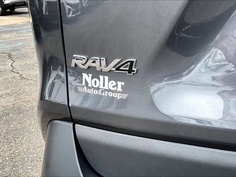 Used 2024 Toyota RAV4 LE image 8