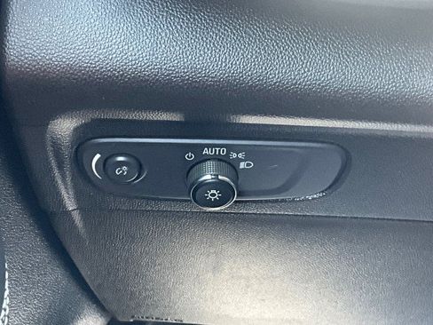 Used 2022 Buick Envision Preferred w/ Sport Touring Package FWD image 15