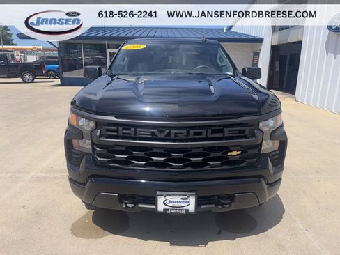Used 2025 Chevrolet Silverado 1500 Custom AWD/4WD image 2