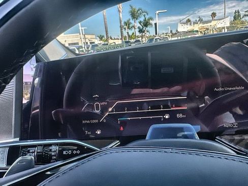 New 2025 Cadillac Escalade Premium Luxury Platinum image 13