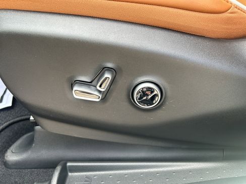 New 2026 Chrysler Pacifica Pinnacle image 17