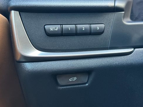 Used 2023 Lexus RZ 450e Premium image 31