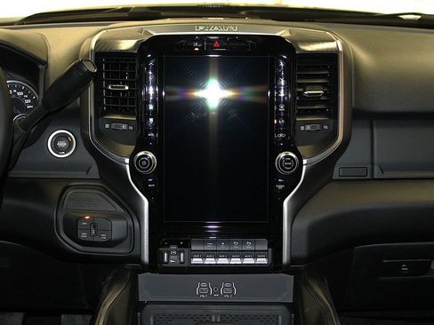 New 2026 RAM 2500 Big Horn AWD/4WD image 15