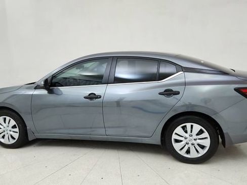 Used 2025 Nissan Sentra S image 4