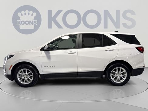 Used 2024 Chevrolet Equinox LS w/ LS Convenience Package FWD image 7