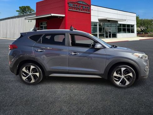 Used 2017 Hyundai Tucson Limited w/ Cargo Package image 6