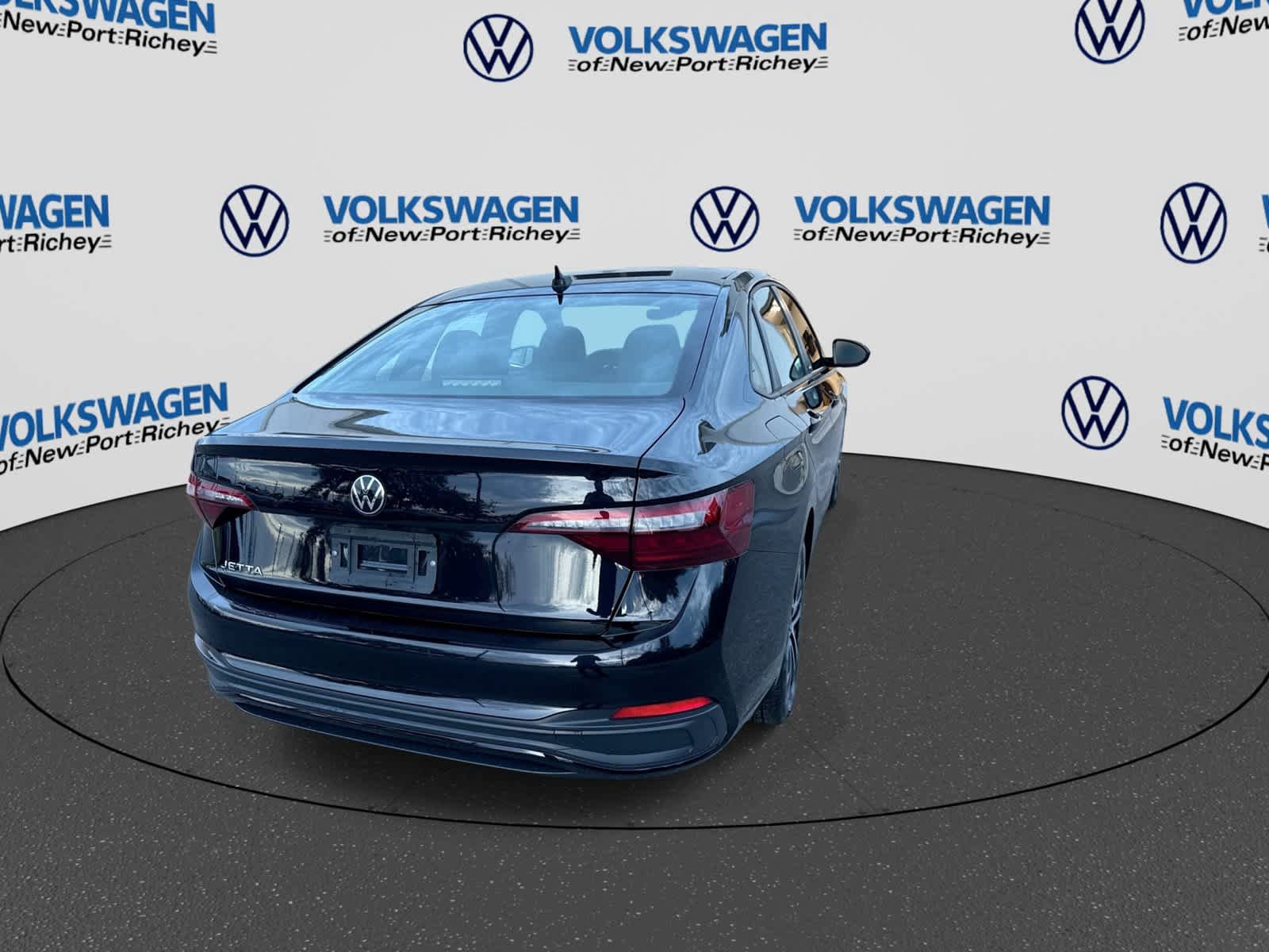 Used 2024 Volkswagen Jetta Sport FWD image 14