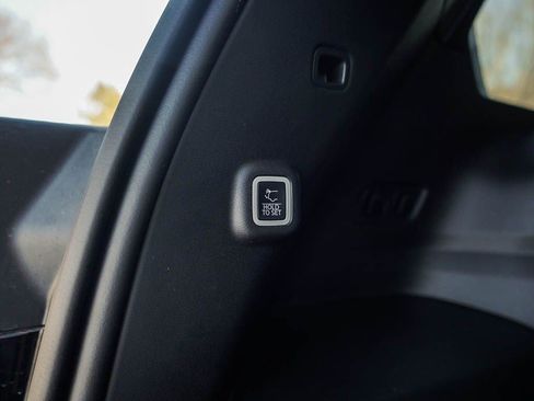 New 2026 Jeep Cherokee Limited AWD/4WD image 9