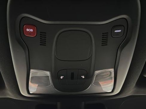 Used 2021 Jeep Renegade Latitude AWD/4WD image 29