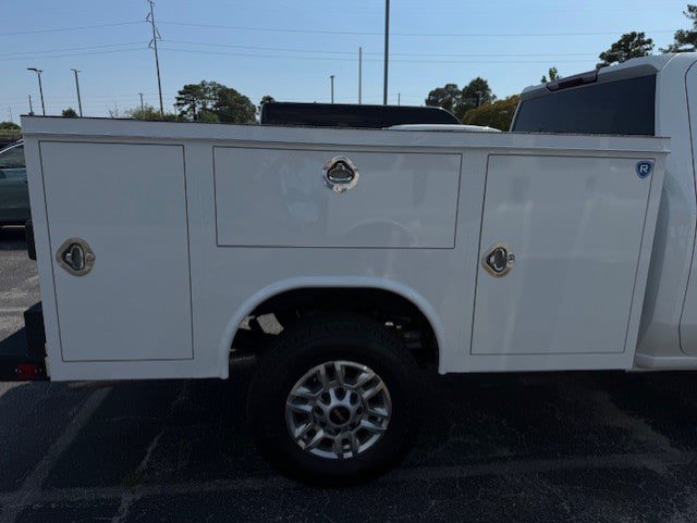 New 2026 GMC Sierra 2500 Pro w/ Convenience Package AWD/4WD image 4