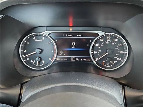Used 2024 Nissan Sentra SV FWD image 11