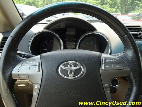 Used 2010 Toyota Highlander Limited AWD/4WD image 20