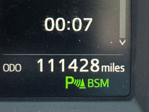 Used 2016 Toyota RAV4 Limited image 28