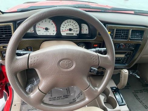 Used 2001 Toyota Tacoma PreRunner image 11