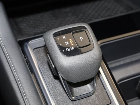 Used 2023 Nissan Pathfinder SL image 7