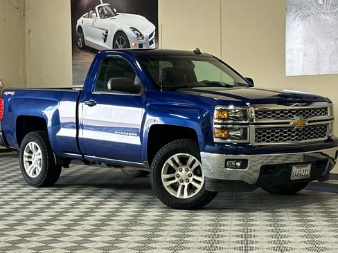 Used 2014 Chevrolet Silverado 1500 LT w/ LT Convenience Package AWD/4WD image 2