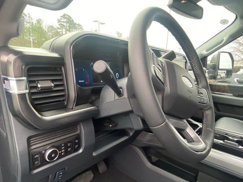 New 2026 Ford F250 Lariat w/ Lariat Premium Package AWD/4WD image 9